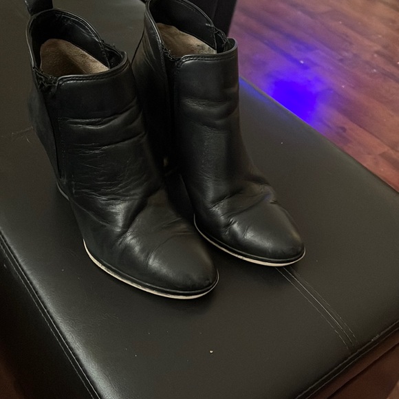 Boots - Picture 1 of 4
